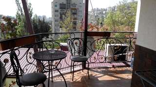 Гостиница Guest House Spendiarova Ялта Номер-студия с террасой-10